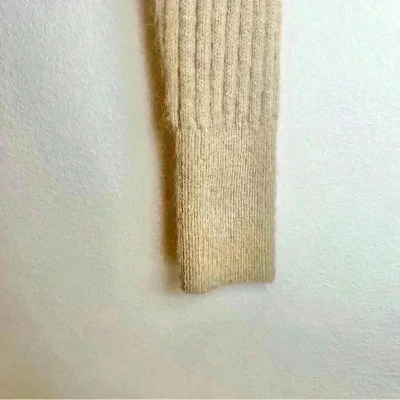 Sofie Rue Cropped Ribbed Tan Crew Neck Sweater Size Small - Picture 5 of 12